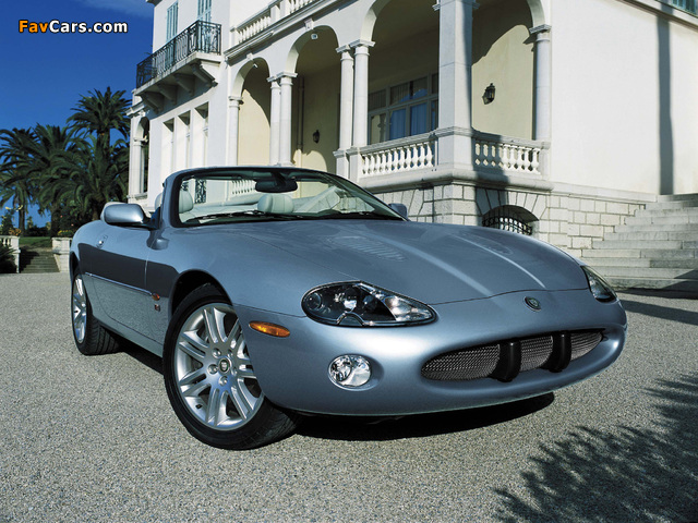 Jaguar XKR Convertible 2003–04 images (640 x 480)