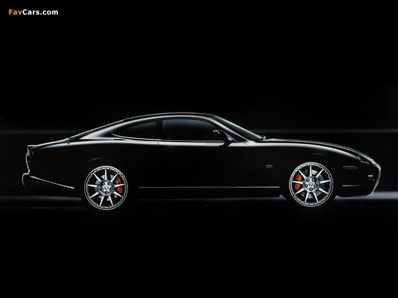Jaguar XKR Coupe 2004–06 images (800 x 600)