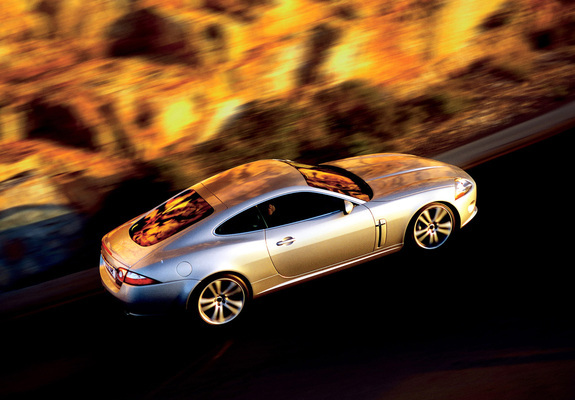 Jaguar XK Coupe 2006–09 images