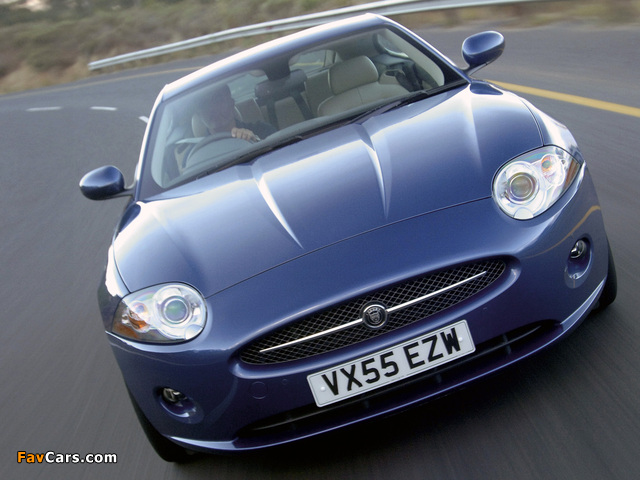 Jaguar XK Coupe UK-spec 2006–09 pictures (640 x 480)