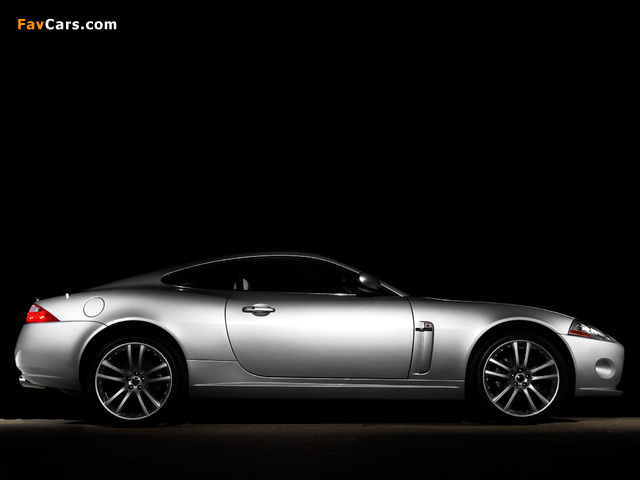 Jaguar XK Coupe US-spec 2006–09 wallpapers (640 x 480)