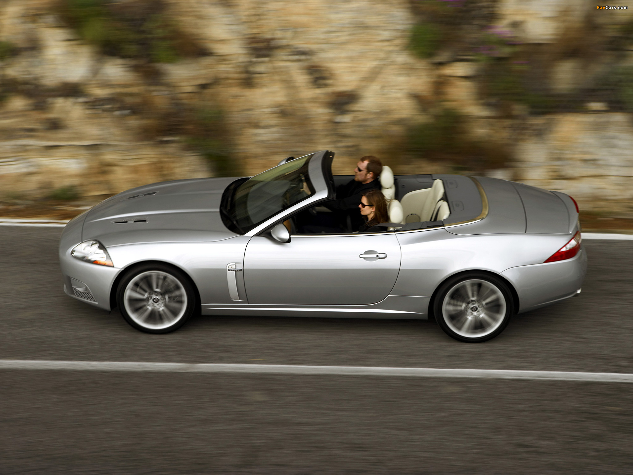 Jaguar XKR Convertible 2007–09 images (2048 x 1536)