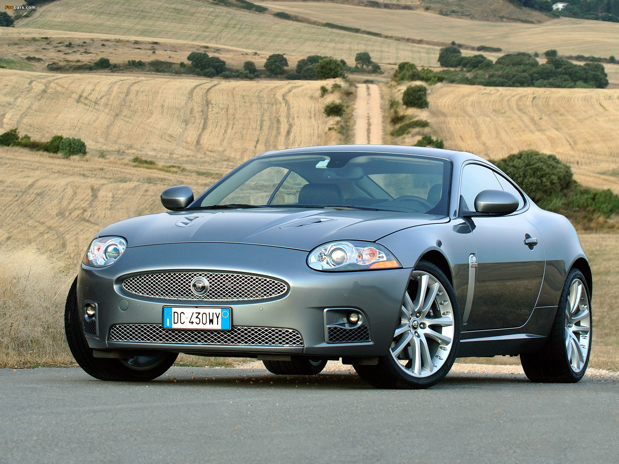 Jaguar XKR Coupe 2007–09 images (2048 x 1536)