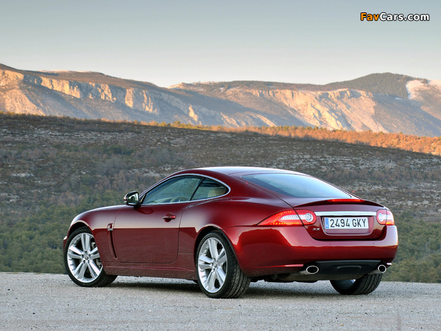 Jaguar XK Coupe 2009–11 images (640 x 480)