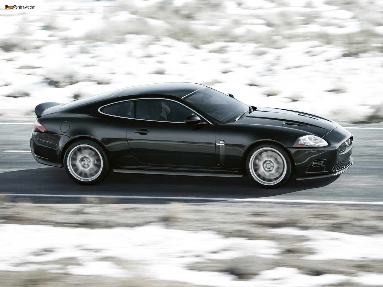 Jaguar XKR-S 2009–11 photos (1280 x 960)