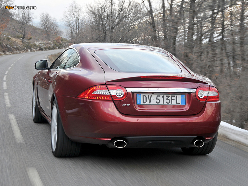 Jaguar XK Coupe 2009–11 photos (800 x 600)