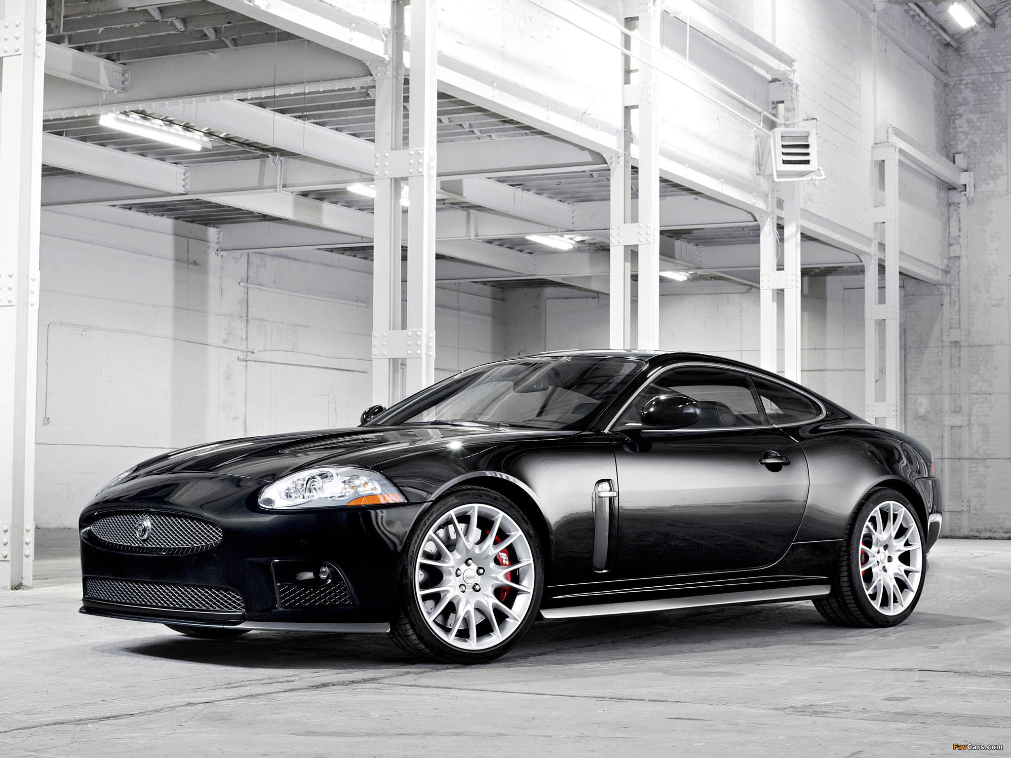 Jaguar XKR-S 2009–11 wallpapers (2048 x 1536)