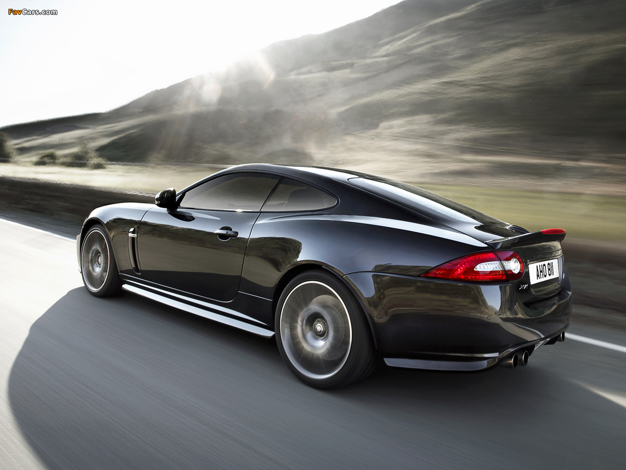 Jaguar XKR 75 Coupe 2010 images (1280 x 960)