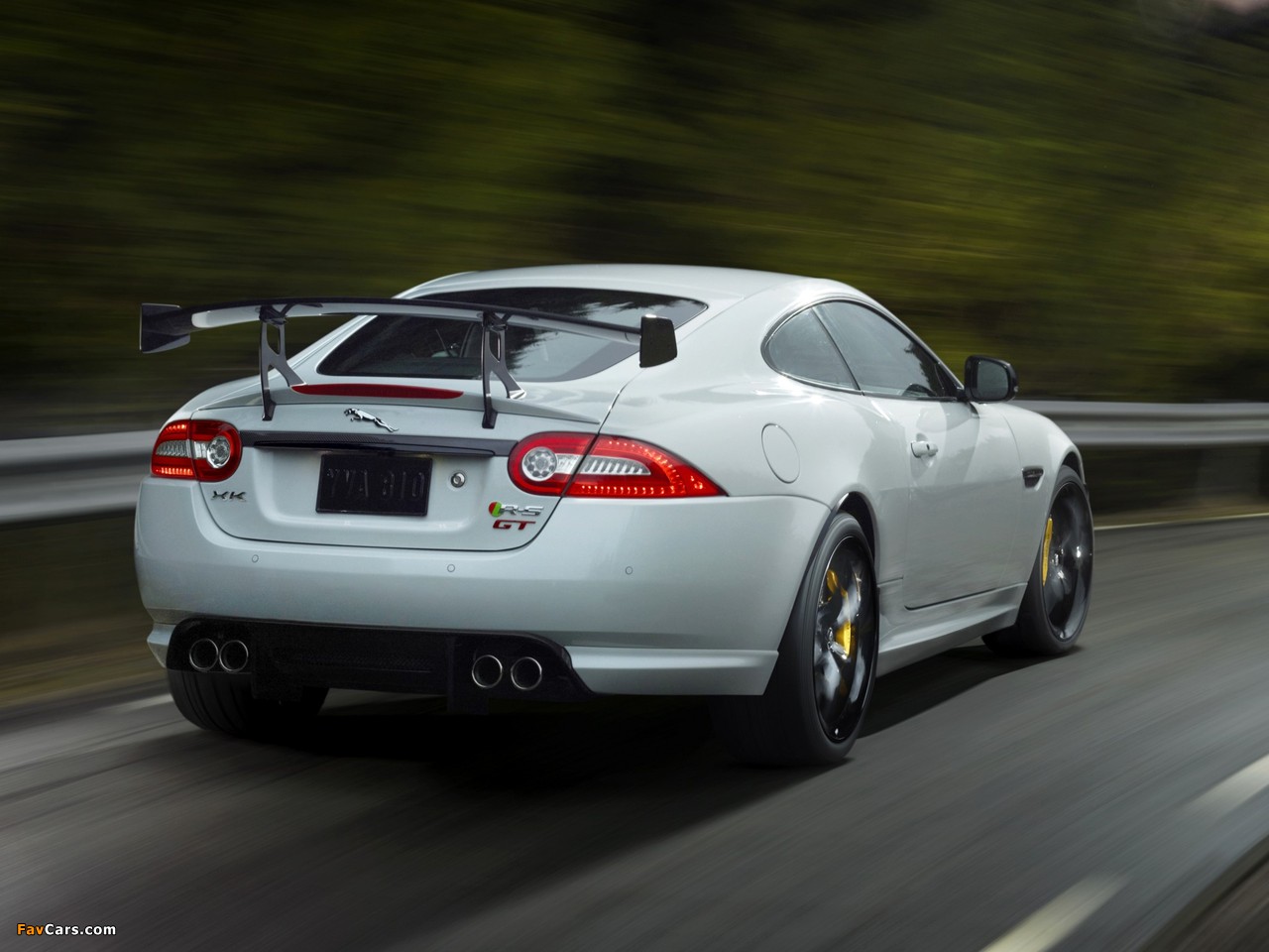 Jaguar XKR-S GT 2013 images (1280 x 960)