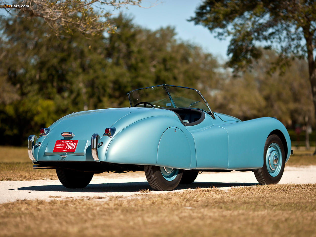 Photos of Jaguar XK120 Alloy Roadster 1948–50 (1280 x 960)