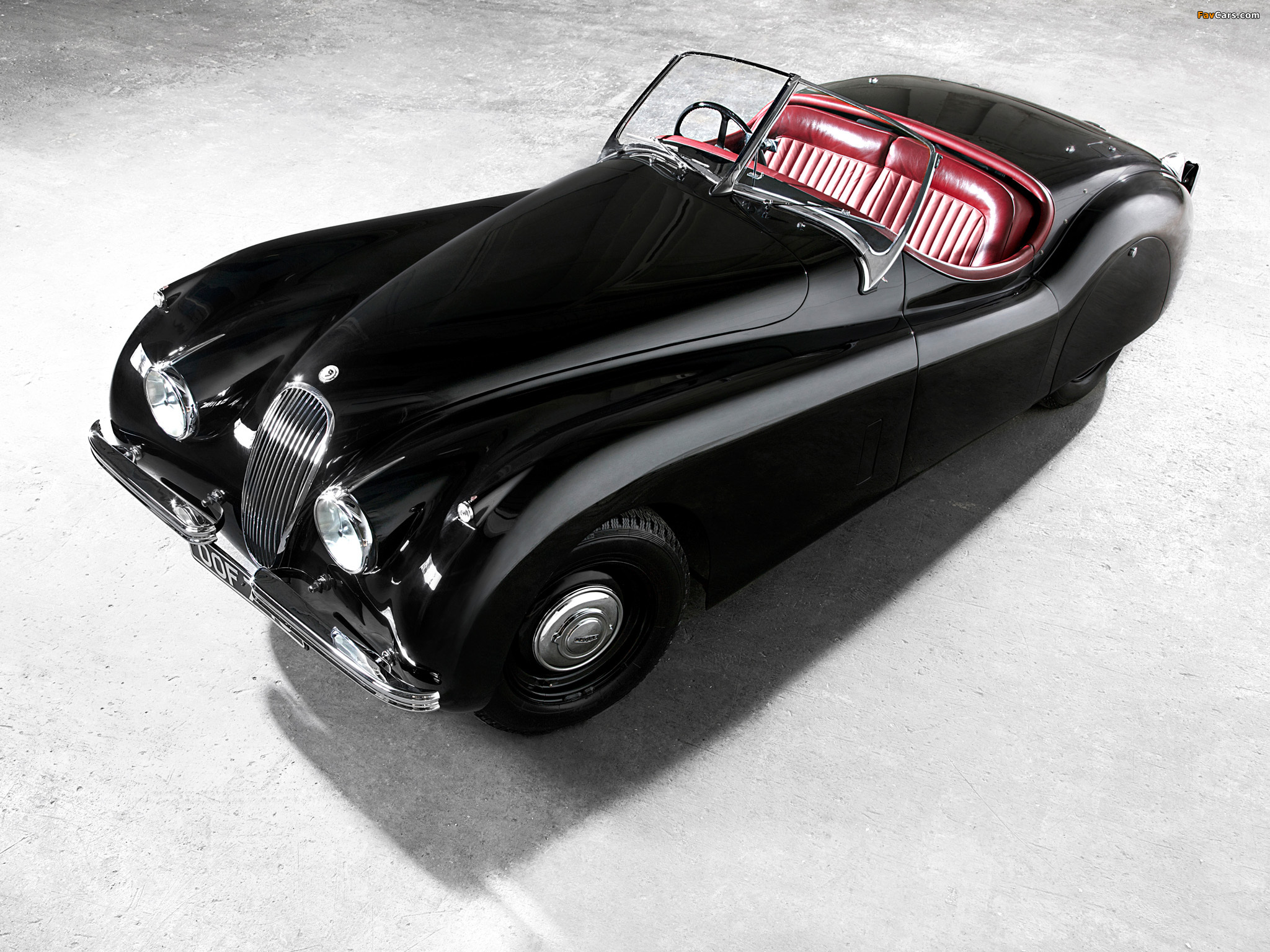 Photos of Jaguar XK120 Roadster 1949–54 (2048 x 1536)