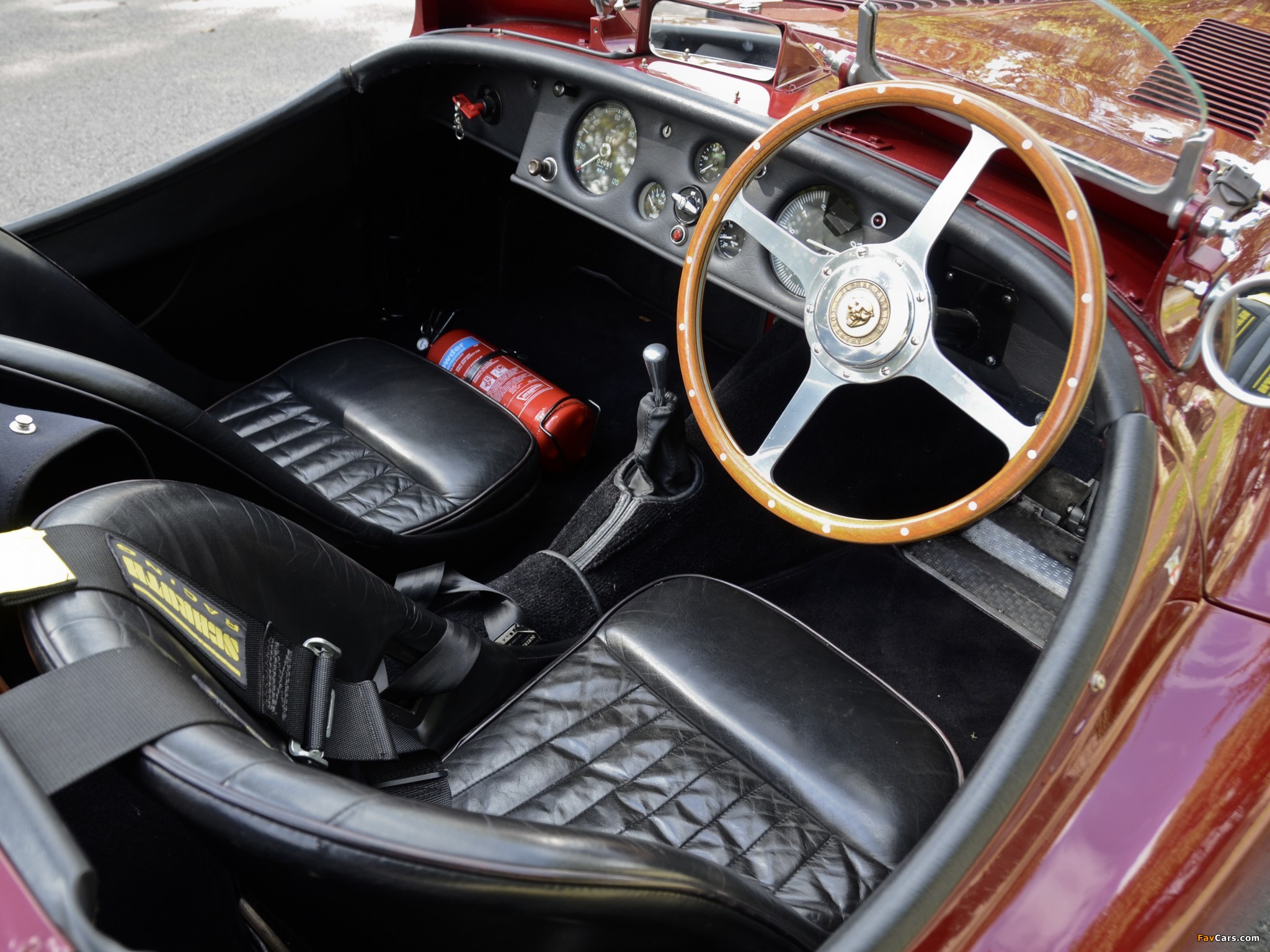 Photos of Jaguar XK120 LT2 Alloy Roadster 1950 (2048 x 1536)