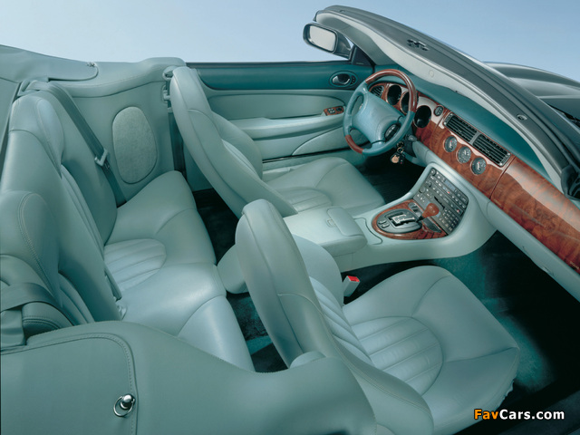 Photos of Jaguar XK8 Convertible 1996–2002 (640 x 480)