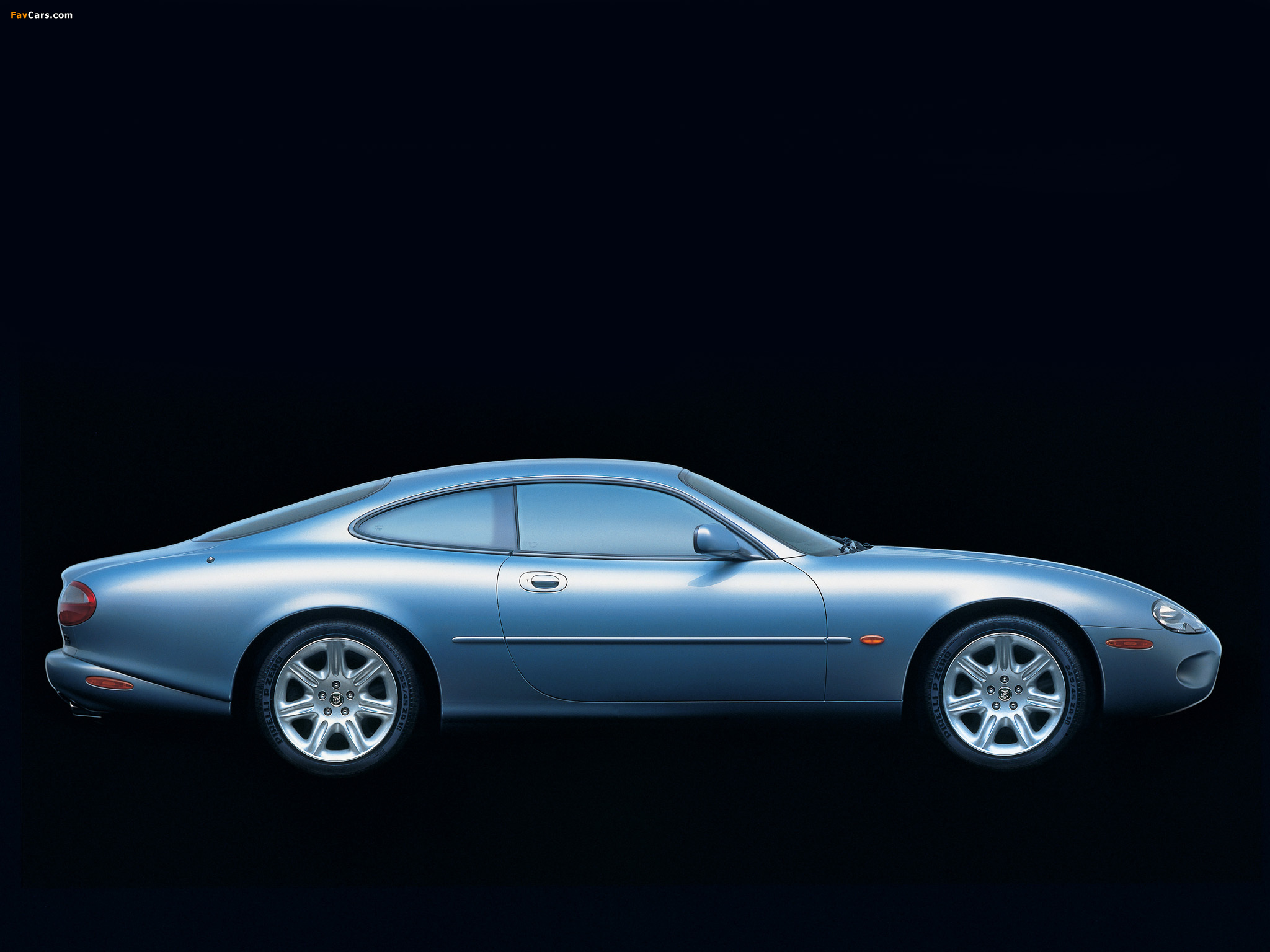 Photos of Jaguar XK8 Coupe 1996–2002 (2048 x 1536)