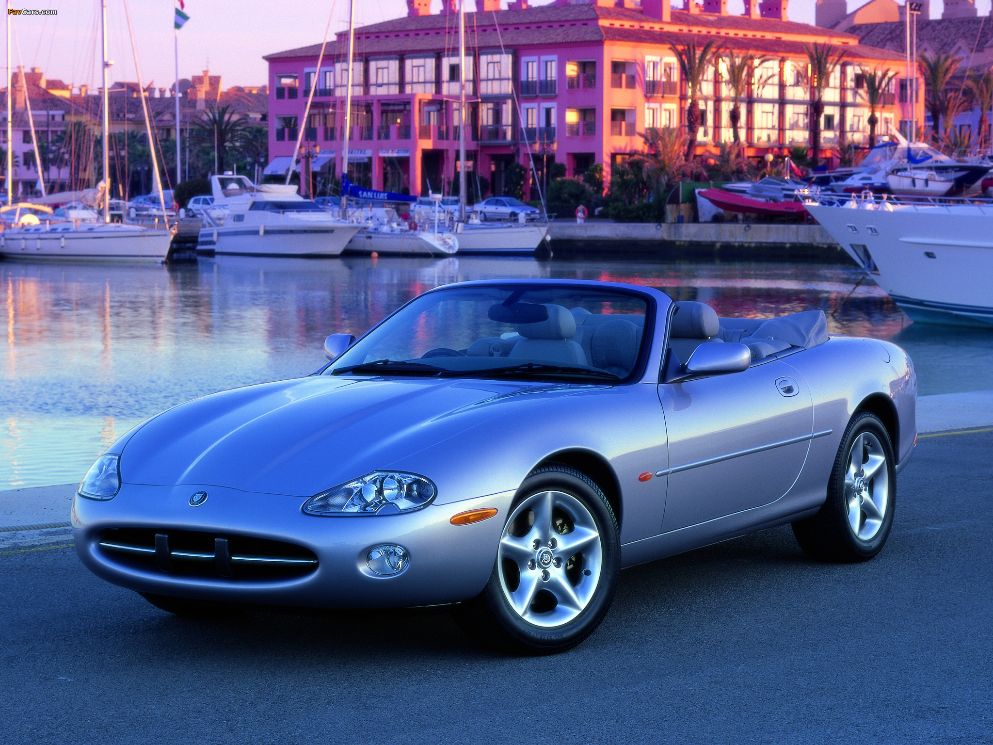 Photos of Jaguar XK8 Convertible 1996–2002 (2048 x 1536)