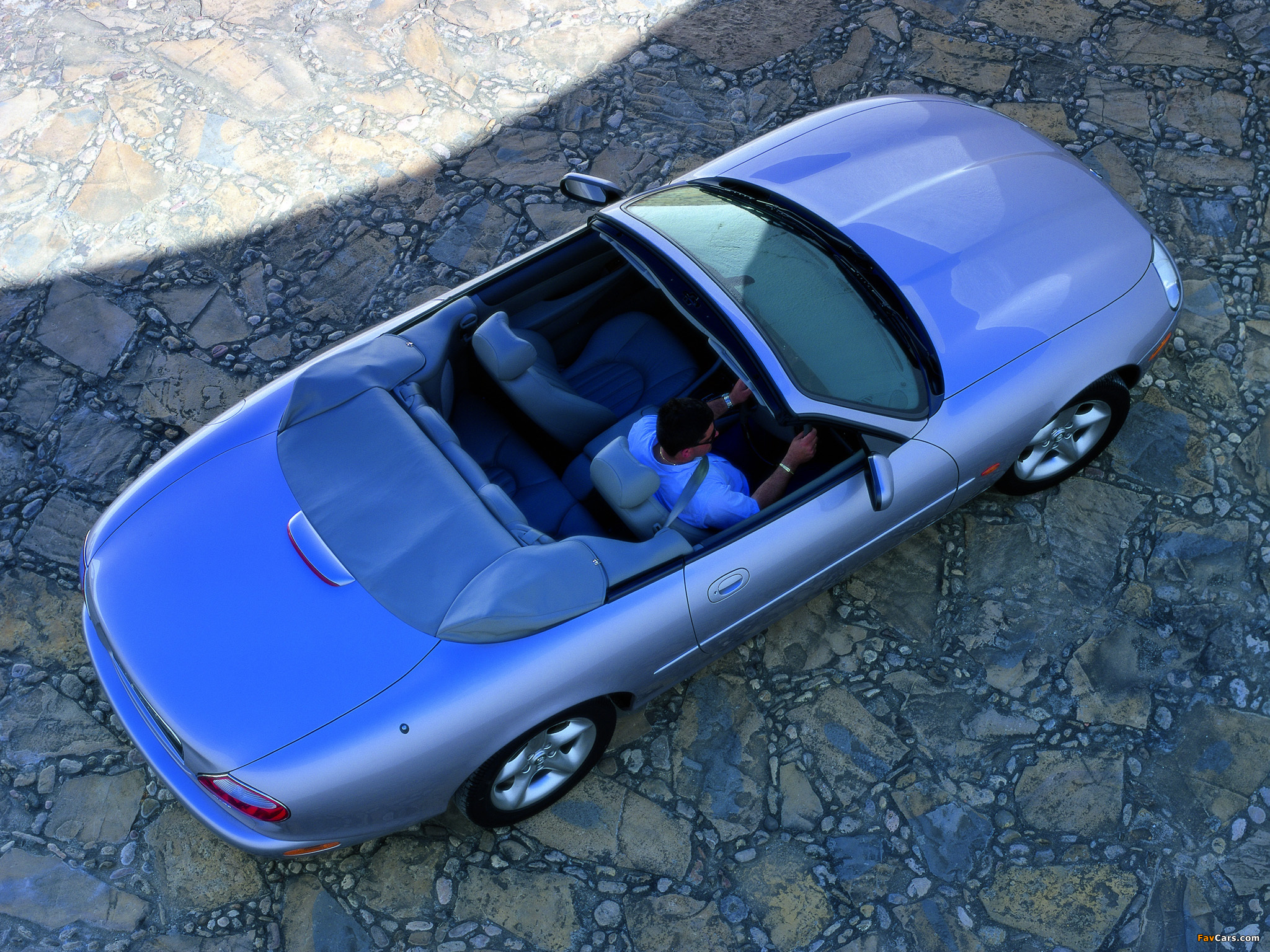 Photos of Jaguar XK8 Convertible 1996–2002 (2048 x 1536)