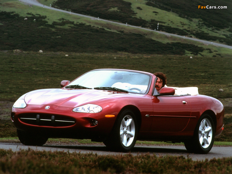 Photos of Jaguar XK8 Convertible 1996–2002 (800 x 600)