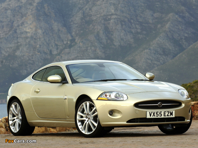 Photos of Jaguar XK Coupe UK-spec 2006–09 (640 x 480)