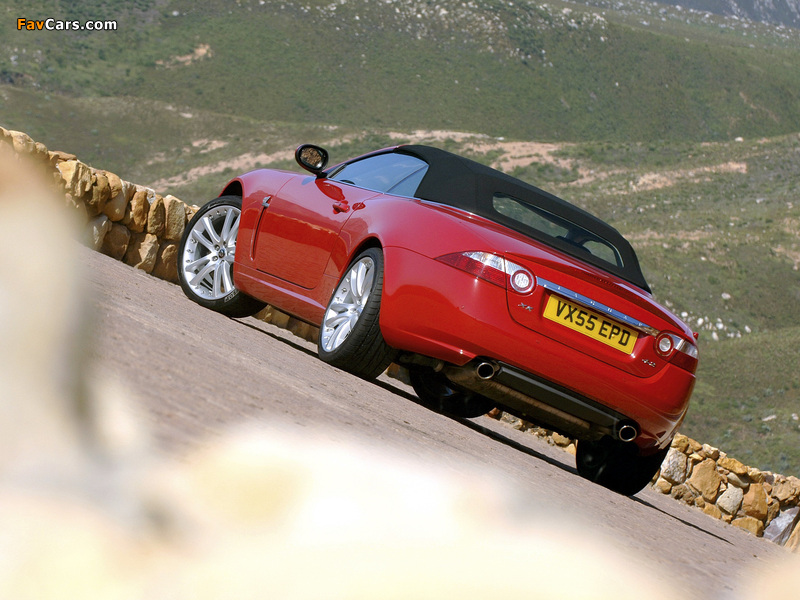 Photos of Jaguar XK Convertible 2006–09 (800 x 600)