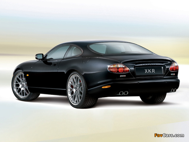 Photos of Jaguar XKR Coupe Victory Edition 2006 (640 x 480)