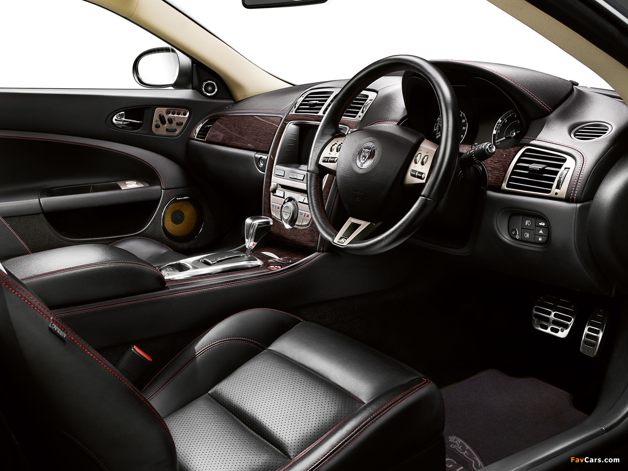 Photos of Jaguar XKR Portfolio 2008 (1280 x 960)