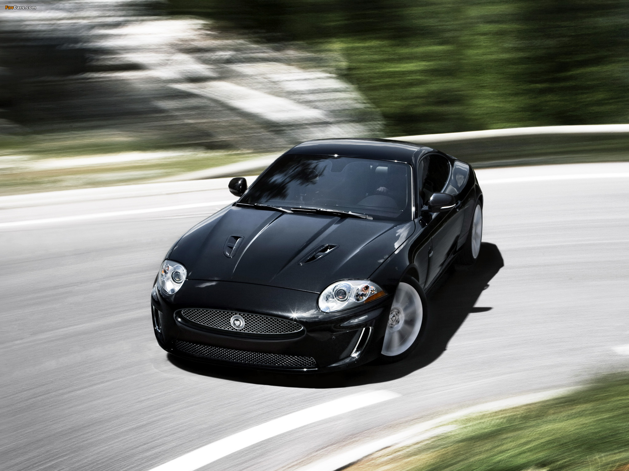 Photos of Jaguar XKR Coupe 2009–11 (2048 x 1536)