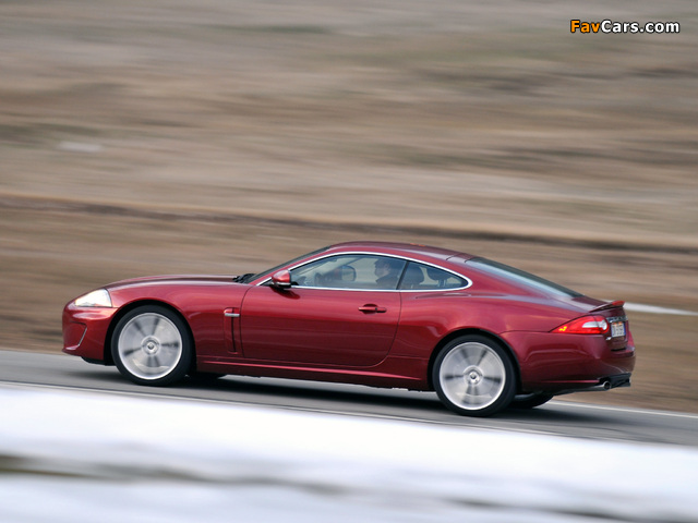 Photos of Jaguar XK Coupe 2009–11 (640 x 480)