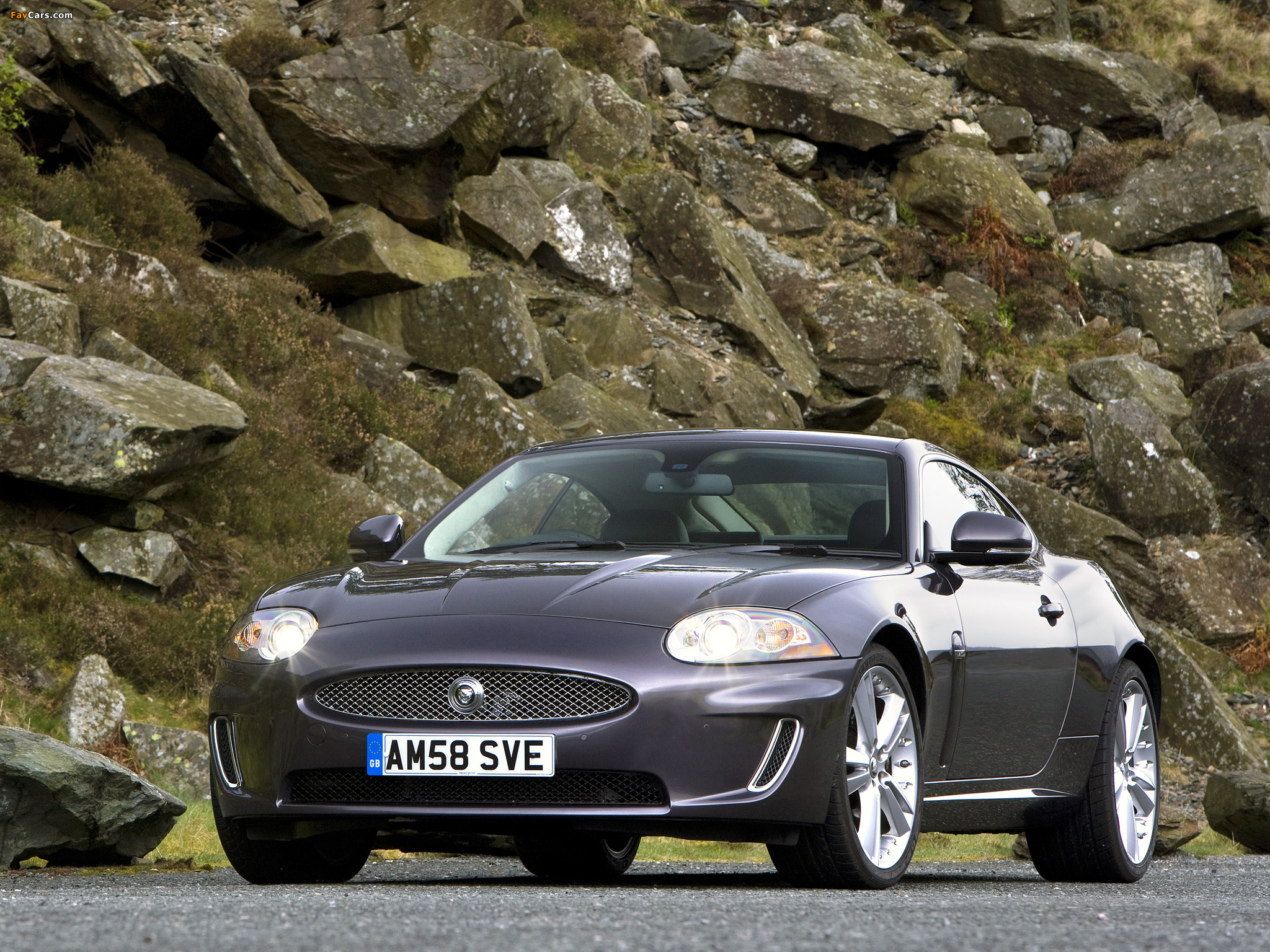 Photos of Jaguar XK Coupe UK-spec 2009–11 (2048 x 1536)