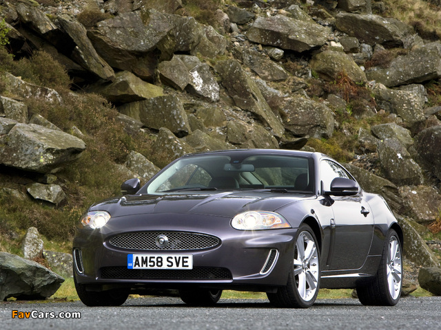 Photos of Jaguar XK Coupe UK-spec 2009–11 (640 x 480)