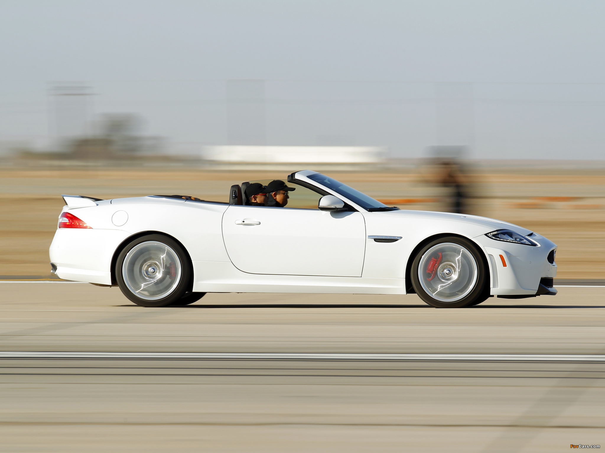 Photos of Jaguar XKR-S Convertible US-spec 2011 (2048 x 1536)