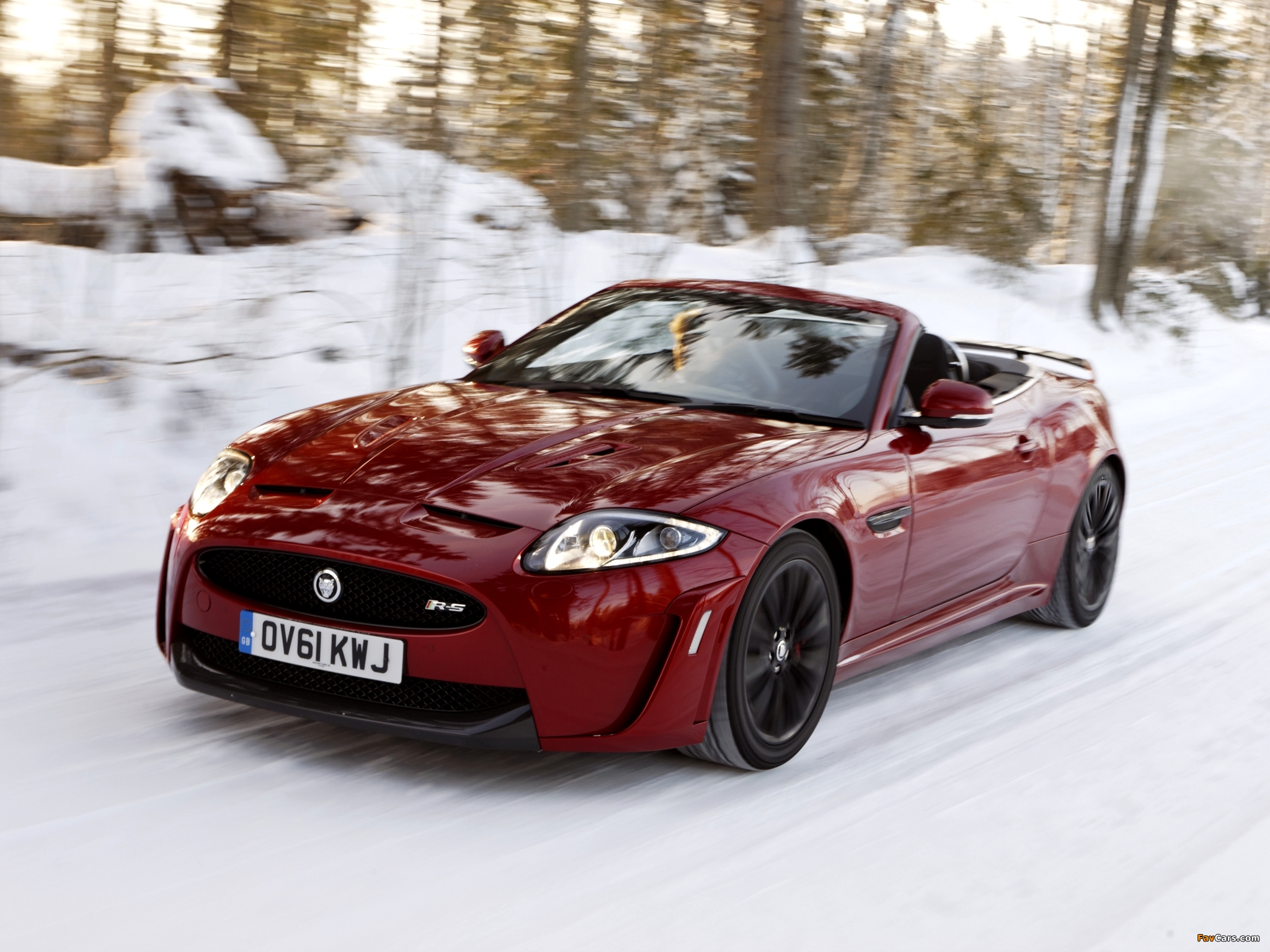 Photos of Jaguar XKR-S Convertible UK-spec 2011 (2048 x 1536)