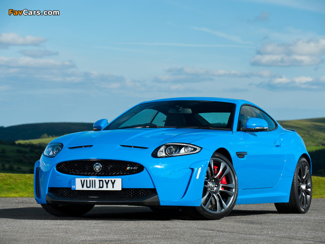 Photos of Jaguar XKR-S UK-spec 2011 (640 x 480)