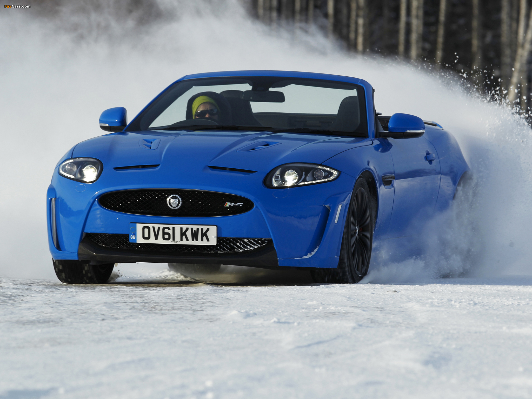 Photos of Jaguar XKR-S Convertible UK-spec 2011 (2048 x 1536)