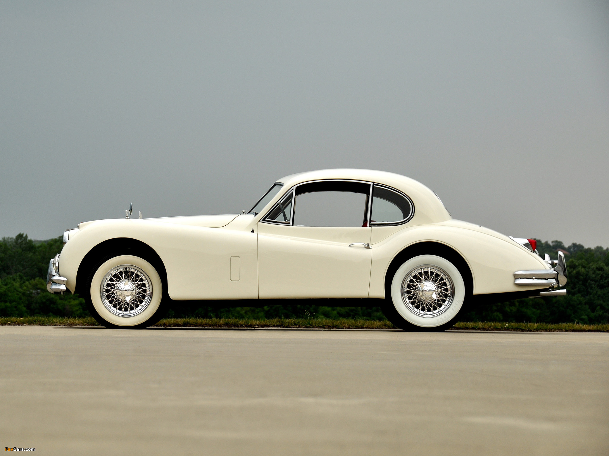 Pictures of Jaguar XK140 Fixed Head Coupe 1954–57 (2048 x 1536)