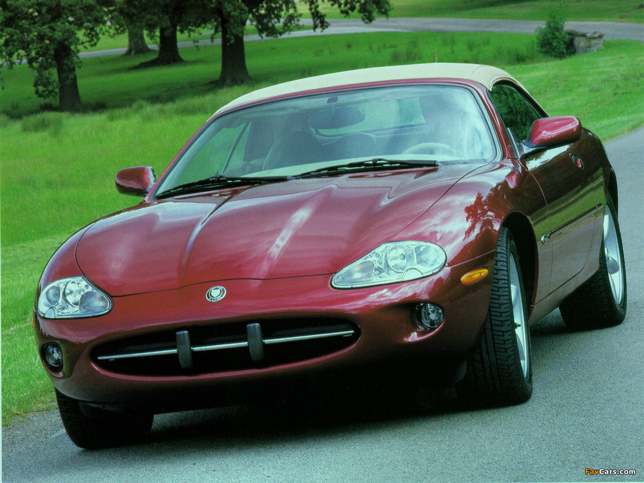 Pictures of Jaguar XK8 Convertible 1996–2002 (1280 x 960)