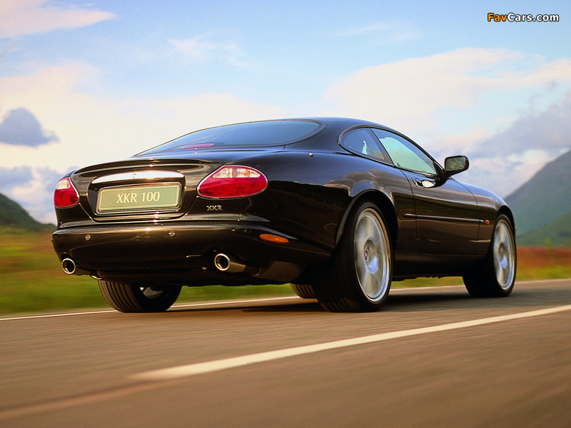 Pictures of Jaguar XKR 100 Coupe 2002 (800 x 600)