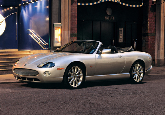 Pictures of Jaguar XKR Convertible 2004–06