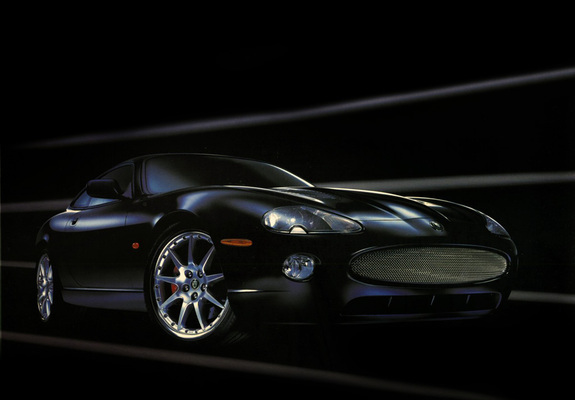 Pictures of Jaguar XKR Coupe 2004–06