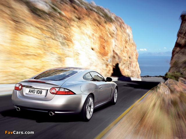 Pictures of Jaguar XK Coupe 2006–09 (640 x 480)