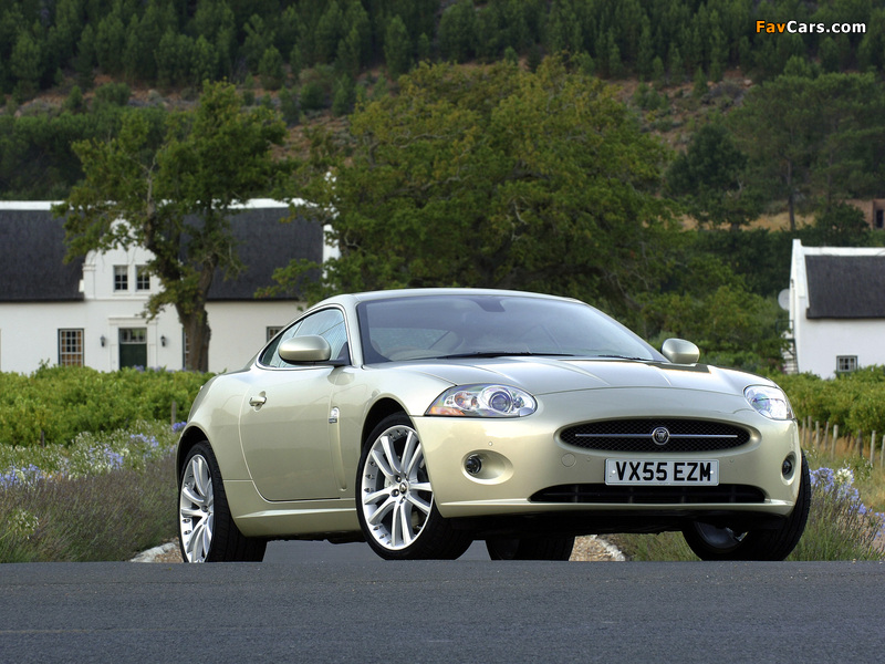 Pictures of Jaguar XK Coupe UK-spec 2006–09 (800 x 600)