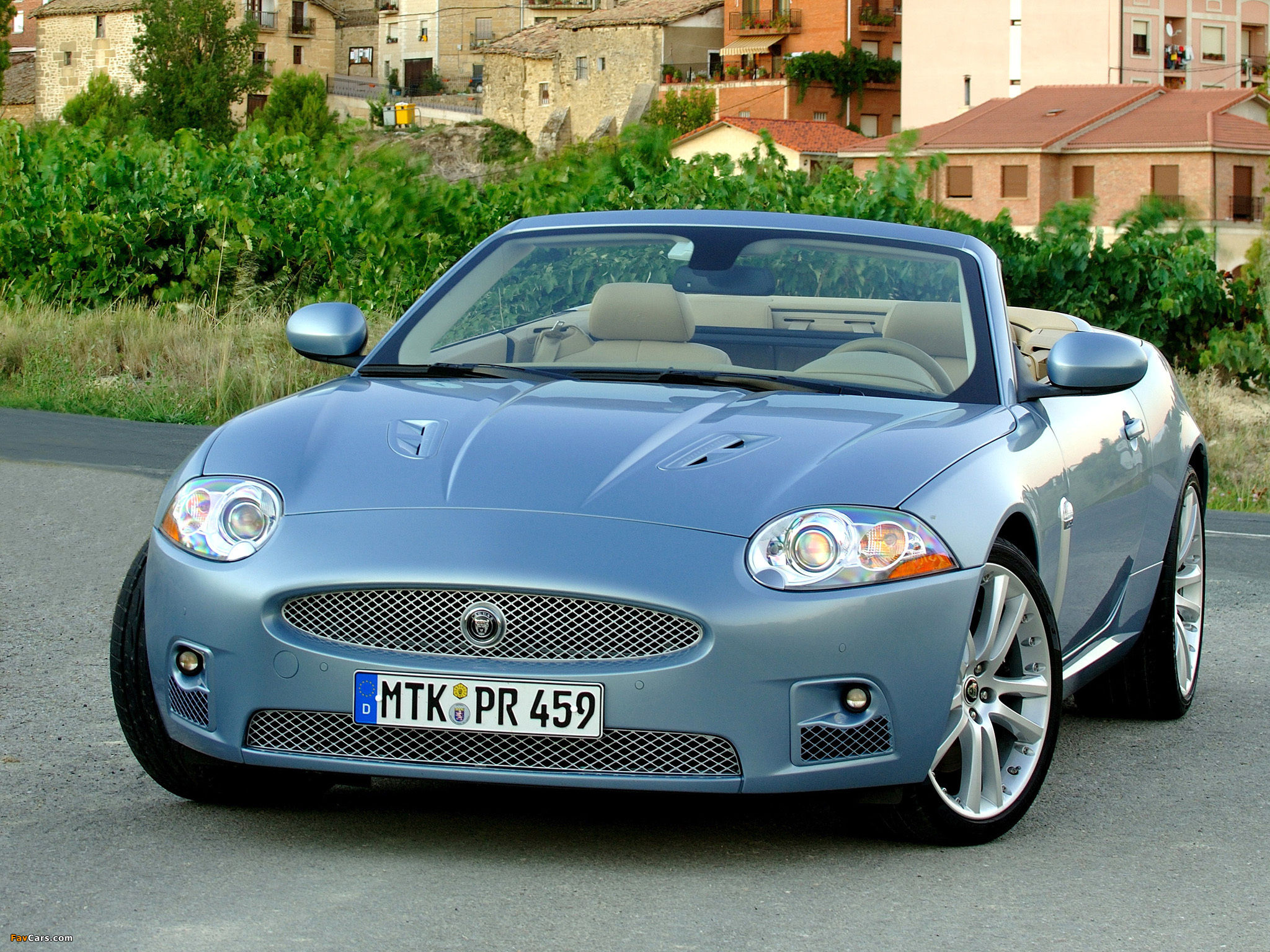 Pictures of Jaguar XKR Convertible 2007–09 (2048 x 1536)