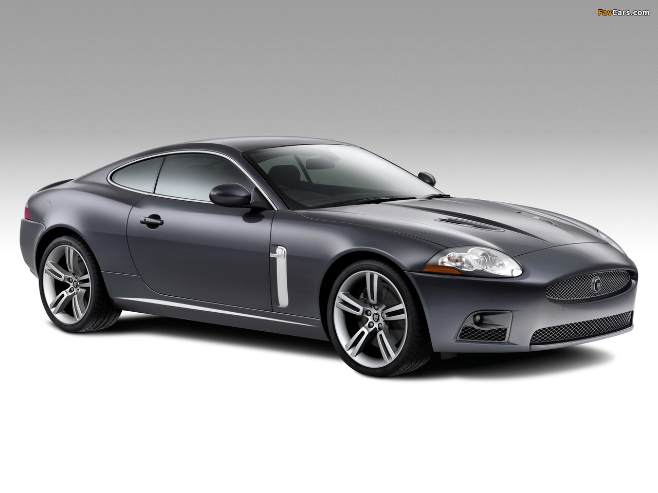 Pictures of Jaguar XKR Coupe 2007–09 (1280 x 960)