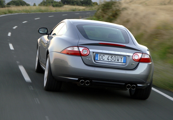 Pictures of Jaguar XKR Coupe 2007–09