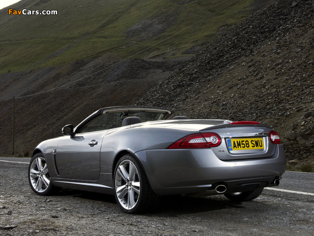 Pictures of Jaguar XK Convertible UK-spec 2009–11 (640 x 480)