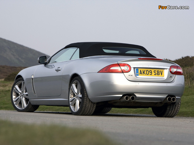 Pictures of Jaguar XKR Convertible UK-spec 2009–11 (640 x 480)