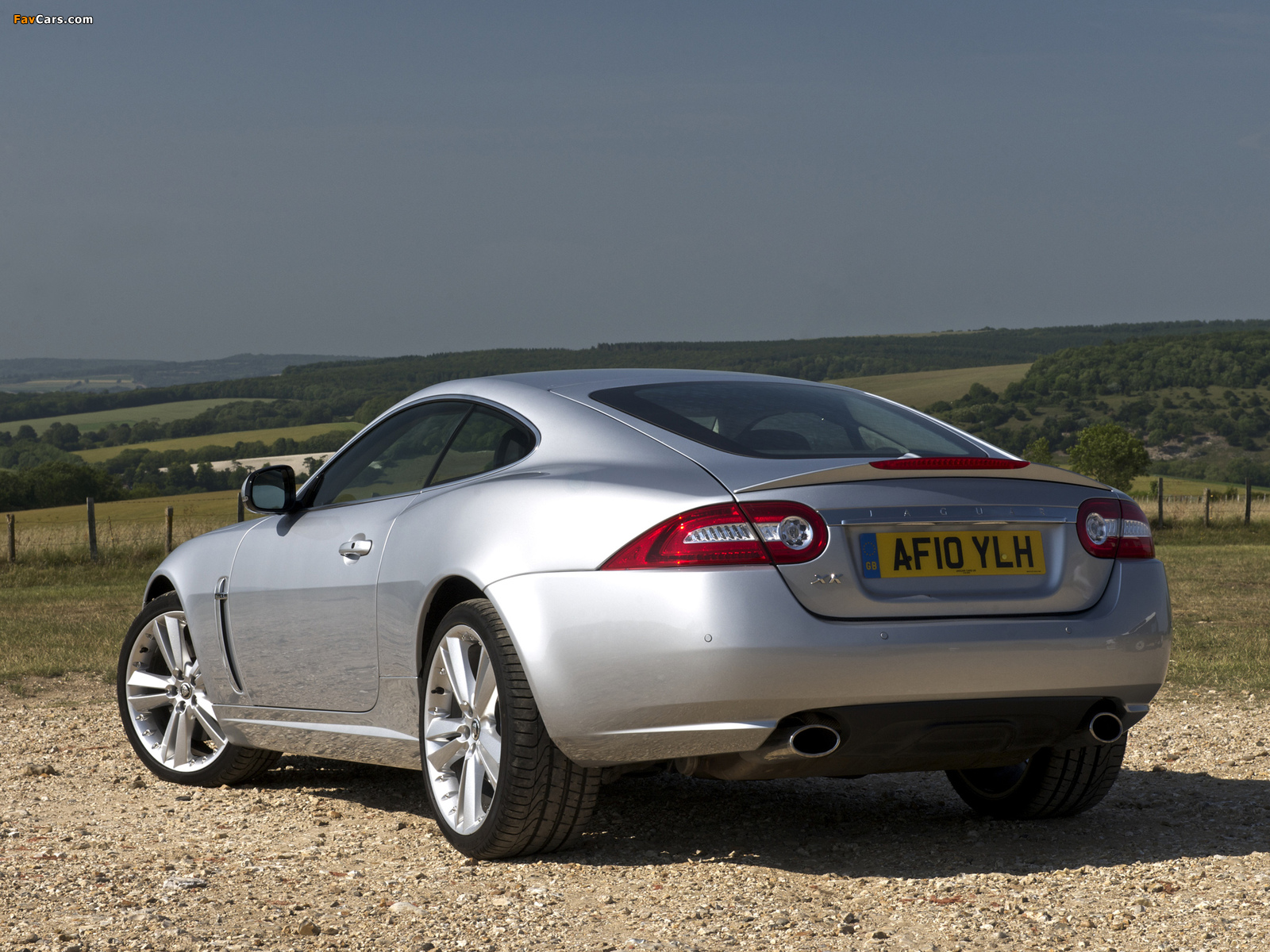 Pictures of Jaguar XK Coupe UK-spec 2009–11 (1600 x 1200)