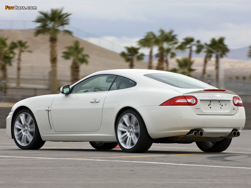 Pictures of Jaguar XKR Coupe US-spec 2009–11 (800 x 600)