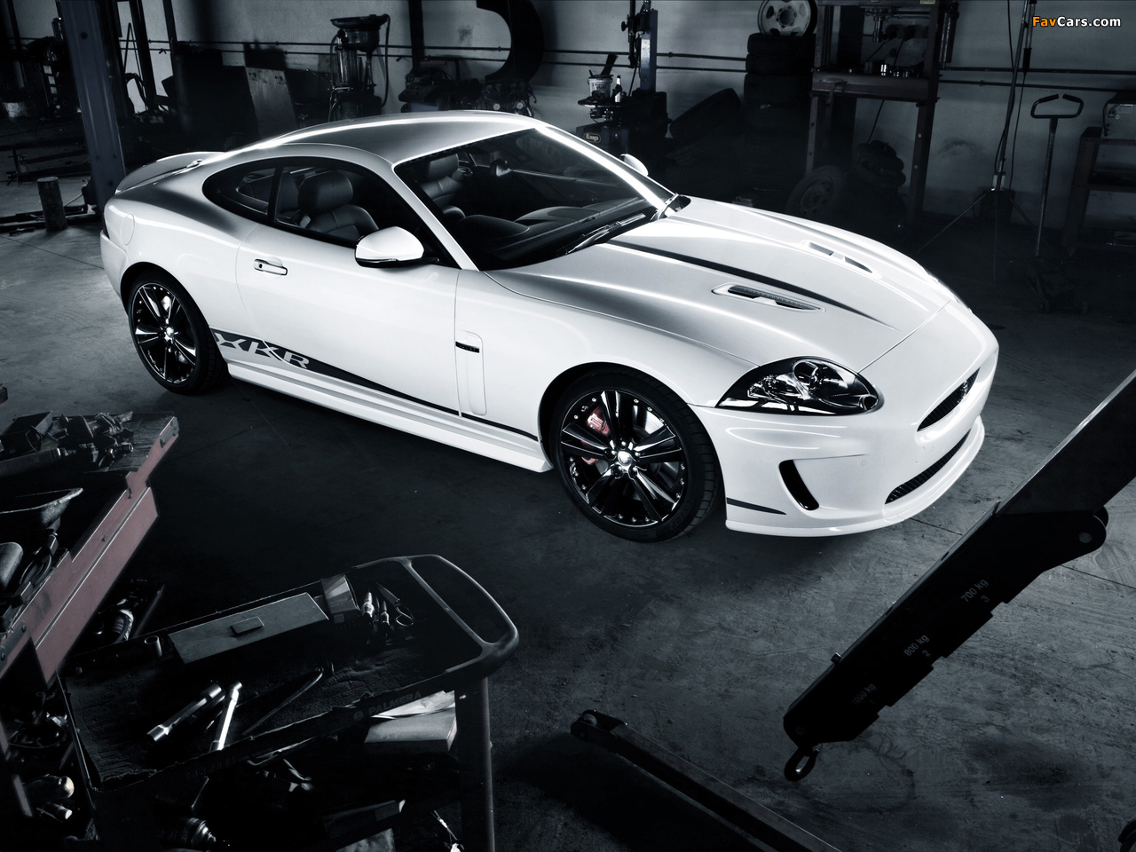 Pictures of Jaguar XKR Coupe Black Package 2010 (1280 x 960)