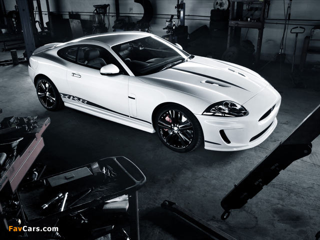 Pictures of Jaguar XKR Coupe Black Package 2010 (640 x 480)