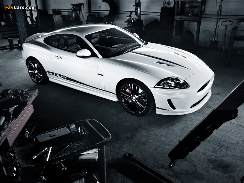 Pictures of Jaguar XKR Coupe Black Package 2010 (800 x 600)
